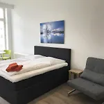 Gästezimmer an der Elbphilharmonie contactless Check in